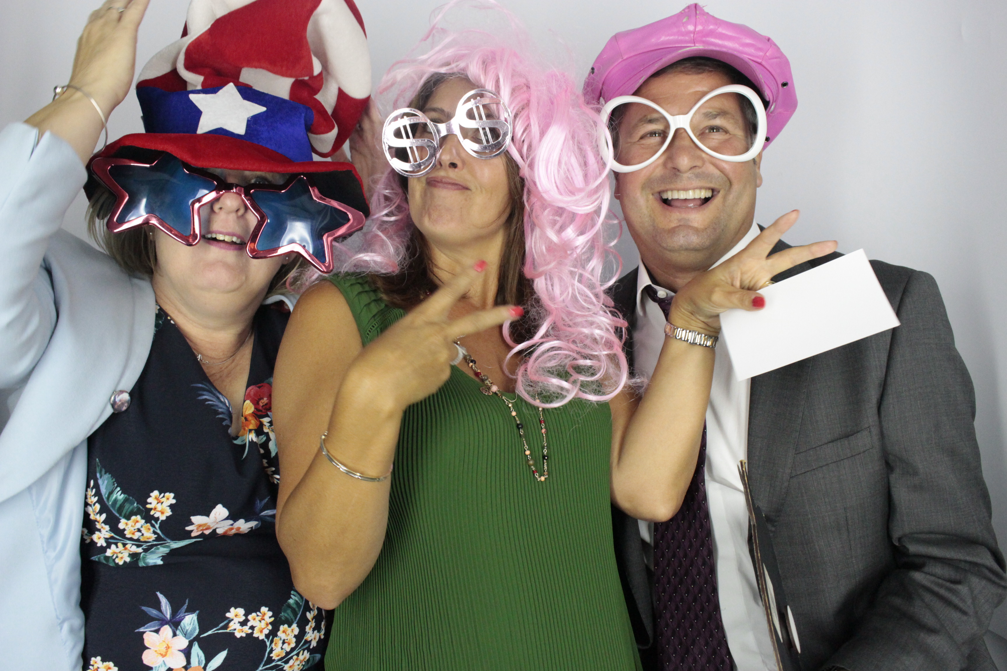  Heather & Daniel's Wedding | View more photos from the event at gallery.myphotoboothexperience.co.uk/u/MyPhotoBoothExperienceLtd/Heather-Daniels-Wedding